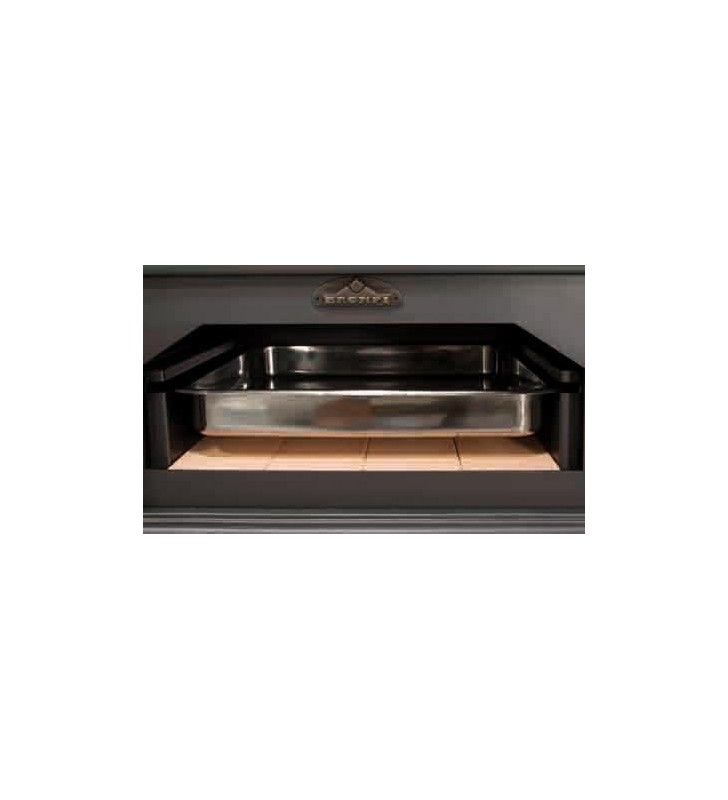 Horno con ladrillo refractario